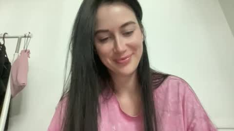 cute_kriss94 online show from 05-06-26, 08:36