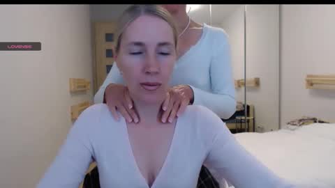 cute_lion_ online show from 10-20-25, 02:28