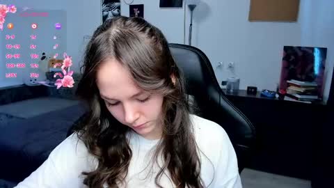 Emily online show from 04-24-26, 08:17