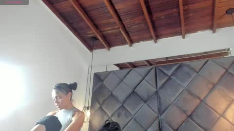 Snapshot of cute_lizzy_ chatting on 12-03-25, 06:39 Lizzy online show from 12-03-25, 06:39