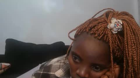 cute_lorna online show from 02-26-26, 01:59