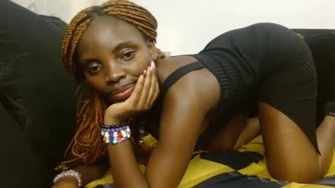 cute_lorna online show from 03-12-26, 01:01