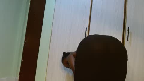 cute_lorna online show from 05-03-26, 09:43