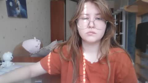 Snapshot of cute_minx chatting on 03-06-25, 09:25 Veronica online show from 03-06-25, 09:25