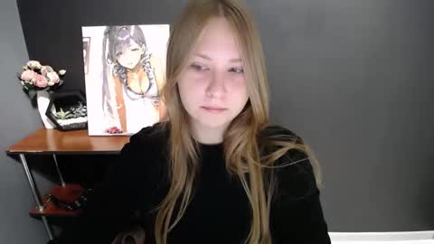 Snapshot of cute_minx chatting on 09-26-25, 06:50 Veronica online show from 09-26-25, 06:50