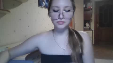 Veronica online show from 03-11-26, 07:42