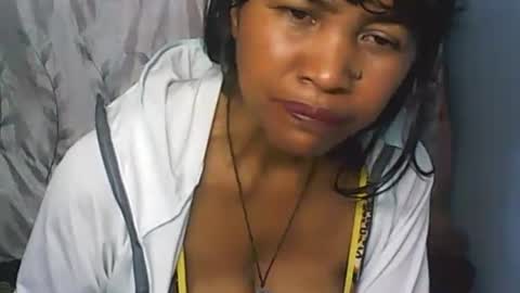 Snapshot of cute_moll chatting on 10-01-25, 08:20 murielle online show from 10-01-25, 08:20