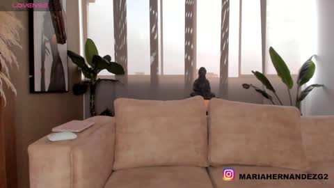 Snapshot of cute_molly18 chatting on 12-18-24, 11:24 Maria online show from 12-18-24, 11:24