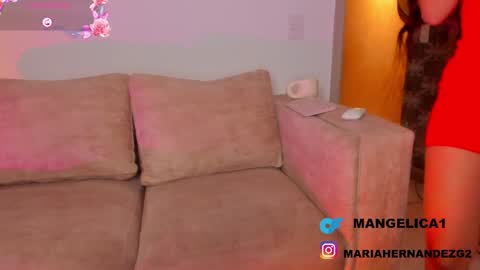 Snapshot of cute_molly18 chatting on 09-21-25, 01:40 Maria online show from 09-21-25, 01:40