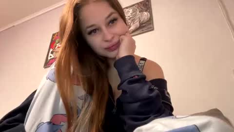 cute_shy00 online show from 11-11-25, 02:06