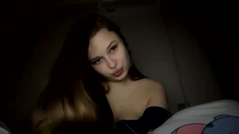 cute_shy00 online show from 11-15-25, 09:32