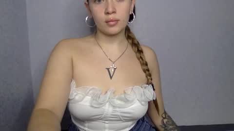 Snapshot of cute_shy06 chatting on 11-28-25, 05:37 cute_shy06 online show from 11-28-25, 05:37