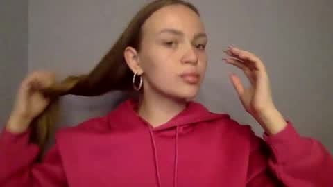 Snapshot of cute_shy06 chatting on 12-02-25, 06:25 cute_shy06 online show from 12-02-25, 06:25