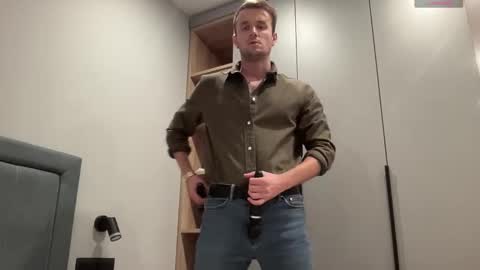 cute_skywalker online show from 09-13-25, 06:29