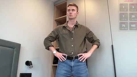 cute_skywalker online show from 10-27-25, 11:47