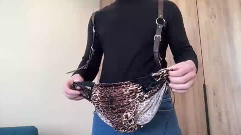 cute_skywalker online show from 03-13-26, 06:09