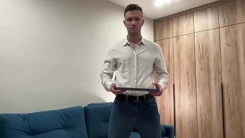 cute_skywalker online show from 04-18-26, 07:58