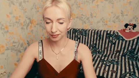 Snapshot of cute_smile_shy chatting on 12-03-24, 11:02 cute_smile_shy online show from 12-03-24, 11:02