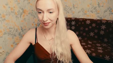 Snapshot of cute_smile_shy chatting on 12-05-24, 11:40 cute_smile_shy online show from 12-05-24, 11:40