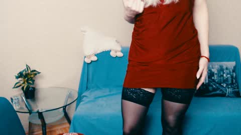 Snapshot of cute_smile_shy chatting on 02-06-25, 10:10 cute_smile_shy online show from 02-06-25, 10:10