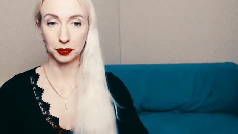 Snapshot of cute_smile_shy chatting on 02-25-25, 07:03 cute_smile_shy online show from 02-25-25, 07:03