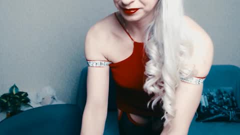 Snapshot of cute_smile_shy chatting on 02-28-25, 08:07 cute_smile_shy online show from 02-28-25, 08:07