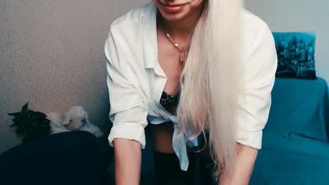 Snapshot of cute_smile_shy chatting on 03-11-25, 11:33 cute_smile_shy online show from 03-11-25, 11:33