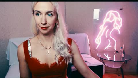 Snapshot of cute_smile_shy chatting on 09-14-25, 05:50 cute_smile_shy online show from 09-14-25, 05:50