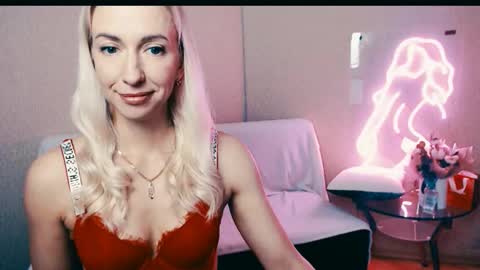 Snapshot of cute_smile_shy chatting on 10-12-25, 06:56 cute_smile_shy online show from 10-12-25, 06:56