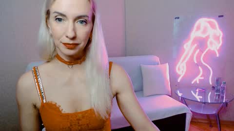 cute_smile_shy online show from 12-04-25, 09:23