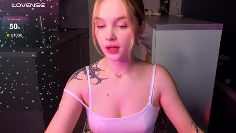 Sue online show from 12-02-24, 01:24