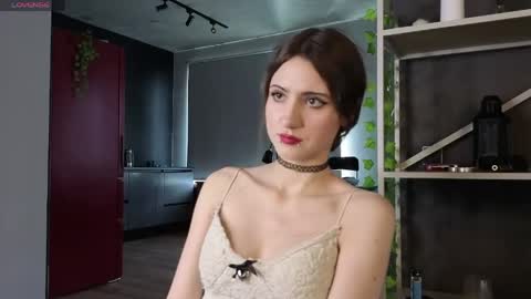 Snapshot of cute_sun_lovers chatting on 05-17-26, 08:34 Aria online show from 05-17-26, 08:34
