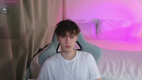 Thomas -  online show from 05-04-26, 07:10