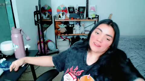 Snapshot of cuteambervi chatting on 02-07-25, 09:26 Princess Amber online show from 02-07-25, 09:26