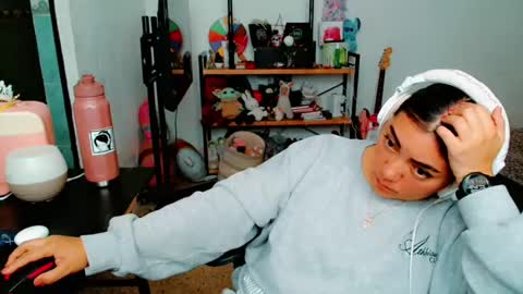 Snapshot of cuteambervi chatting on 03-03-25, 08:11 Princess Amber online show from 03-03-25, 08:11