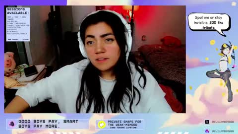 Snapshot of cuteambervi chatting on 10-07-25, 09:01 Princess Amber online show from 10-07-25, 09:01