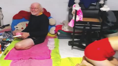 Snapshot of cuteandsexyone chatting on 01-19-25, 04:44 CuteAndSexyOne  Na and Brian online show from 01-19-25, 04:44