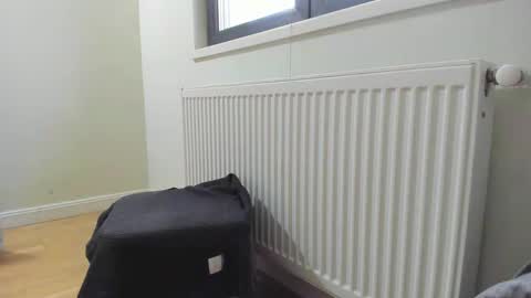 Snapshot of cuteangelx chatting on 02-28-25, 08:42 Anne-Marie  online show from 02-28-25, 08:42