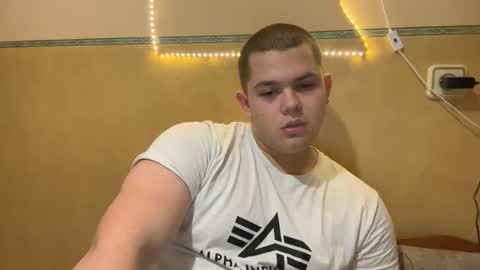 Snapshot of cutebutnaughty_ chatting on 11-04-25, 07:57 Alex online show from 11-04-25, 07:57