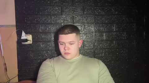 Snapshot of cutebutnaughty_ chatting on 02-12-26, 10:16 Alex online show from 02-12-26, 10:16