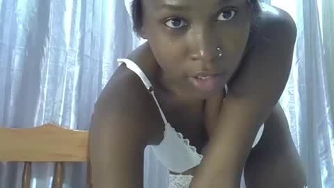 Snapshot of cutechic_pretty chatting on 10-01-25, 07:42 Tasha online show from 10-01-25, 07:42