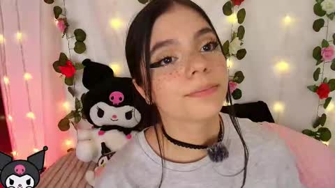 Snapshot of cutee_andrea chatting on 12-03-25, 03:03 Andrea 3 online show from 12-03-25, 03:03