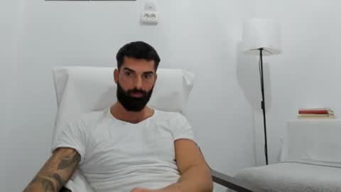 cuteeboy online show from 10-14-25, 07:58