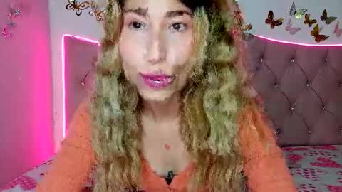 Kitty online show from 11-19-25, 01:44