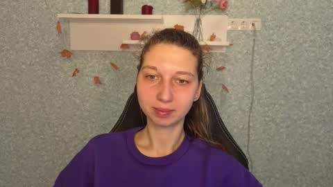 Elli online show from 11-22-25, 05:39