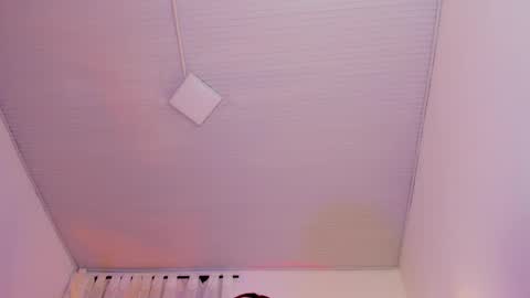 Snapshot of cuteezoe chatting on 11-12-25, 04:35 Zoe online show from 11-12-25, 04:35