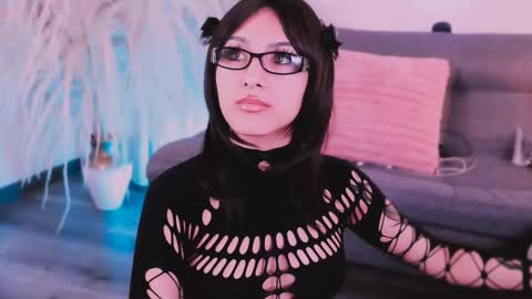 Snapshot of cuteezoe chatting on 11-30-25, 03:21 Zoe online show from 11-30-25, 03:21