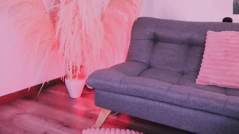 Snapshot of cuteezoe chatting on 12-02-25, 04:29 Zoe online show from 12-02-25, 04:29