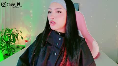 Zoe  online show from 03-24-26, 02:49