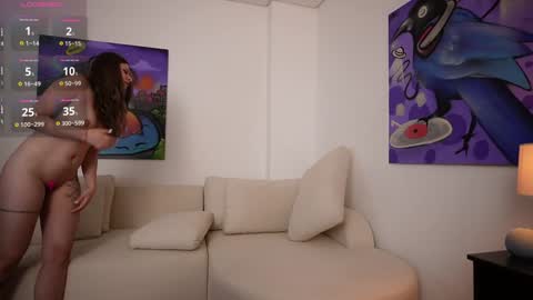 Mia online show from 09-26-25, 09:30